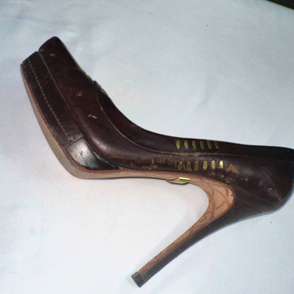 L.A.M.B. GWEN STEFANI Y2K Brown Leather Heels Gold Studded Accents Women’s 8.5 - Picture 8 of 12